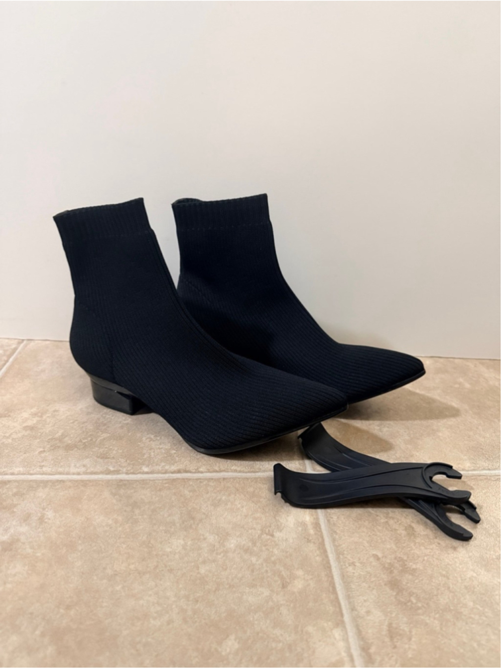 Pashion Footwear Convertible Heels Size 8 Coal Knit Booties